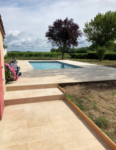 Construction of a swimming pool by Piscines ANCA