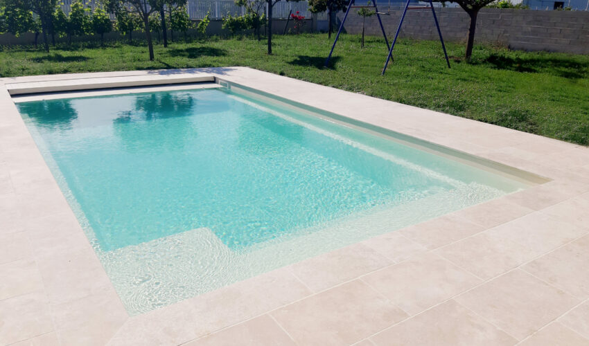 Monoblock polyester swimming pool by Piscines ANCA